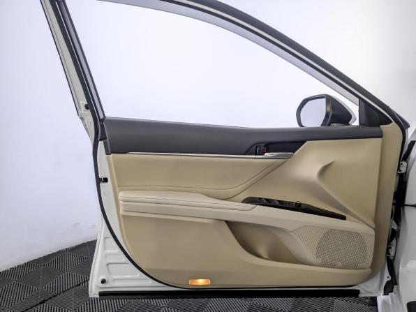 Toyota Camry VIII (XV70) с пробегом 2021 года, цена 3 150 000 рублей, 61157 км, седан, Автокод Объявления