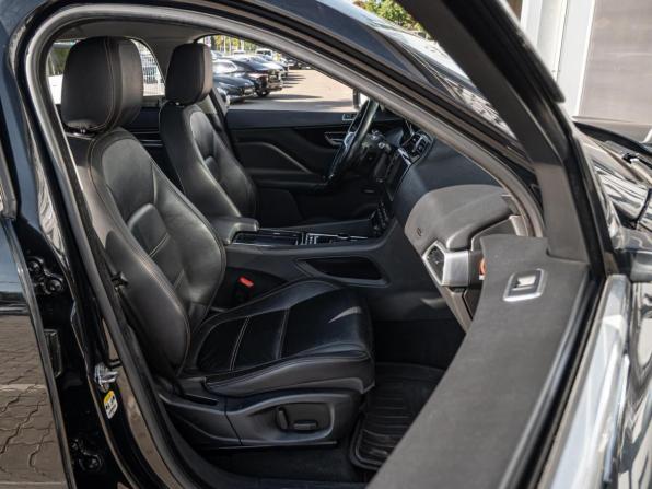 Jaguar F-Pace I с пробегом 2017 года, цена 2 700 000 рублей, 162173 км, внедорожник, Автокод Объявления