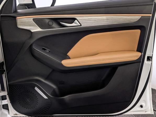 Haval Jolion I с пробегом 2023 года, цена 2 050 000 рублей, 37504 км, внедорожник, Автокод Объявления