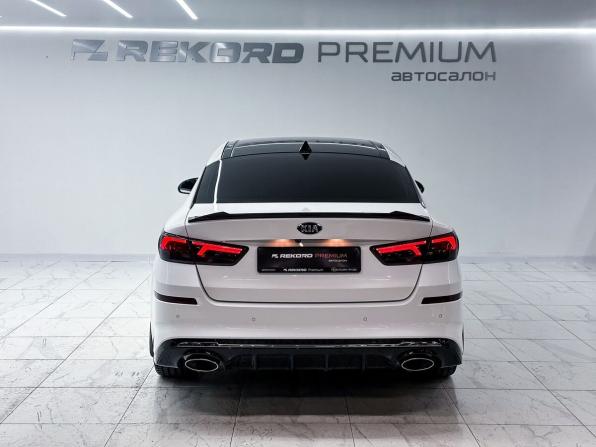 Kia Optima IV с пробегом 2018 года, цена 2 325 000 рублей, 102132 км, седан, Автокод Объявления