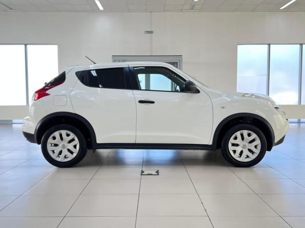 Nissan Juke I с пробегом 2014 года, цена 910 000 рублей, 211450 км, внедорожник, Автокод Объявления