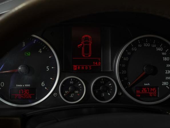 Volkswagen Touareg I Рестайлинг с пробегом 2007 года, цена 819 000 рублей, 267143 км, внедорожник, Автокод Объявления