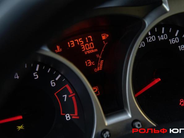 Nissan Juke I с пробегом 2012 года, цена 988 000 рублей, 137503 км, внедорожник, Автокод Объявления