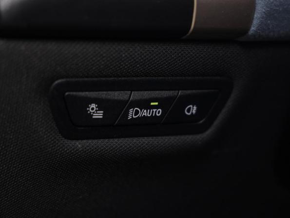 BMW iX I (I20) с пробегом 2021 года, цена 5 899 000 рублей, 75831 км, внедорожник, Автокод Объявления