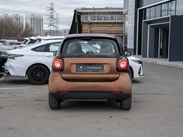 Smart Fortwo III с пробегом 2016 года, цена 1 075 000 рублей, 134088 км, хэтчбек, Автокод Объявления