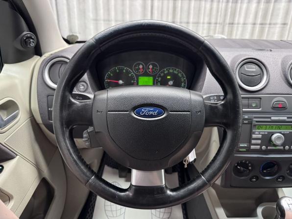 Ford Fusion I Рестайлинг с пробегом 2007 года, цена 450 000 рублей, 142860 км, хэтчбек, Автокод Объявления