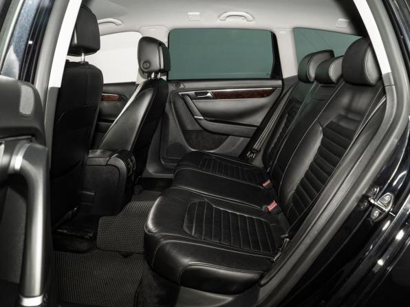 Volkswagen Passat B7 с пробегом 2011 года, цена 1 190 000 рублей, 175534 км, универсал, Автокод Объявления