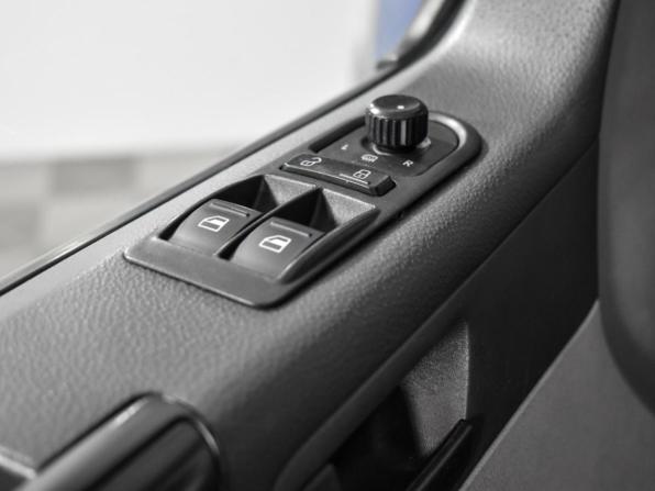 Volkswagen Caravelle T5 Рестайлинг с пробегом 2011 года, цена 1 295 000 рублей, 227563 км, минивэн, Автокод Объявления