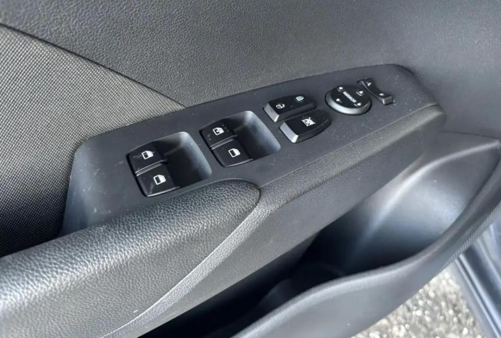 Hyundai Solaris II Киров  - изображение 17