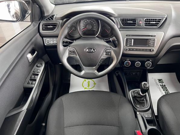 Kia Rio III Рестайлинг с пробегом 2015 года, цена 1 345 000 рублей, 24800 км, седан, Автокод Объявления