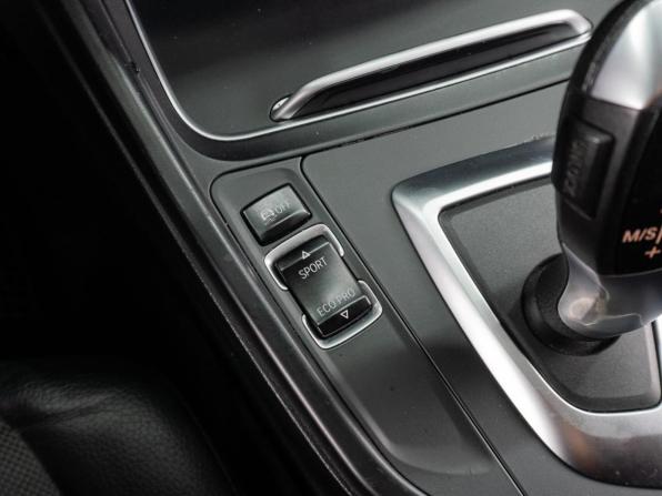 BMW 3 серии VI (F3x) Рестайлинг с пробегом 2018 года, цена 2 249 000 рублей, 176311 км, седан, Автокод Объявления