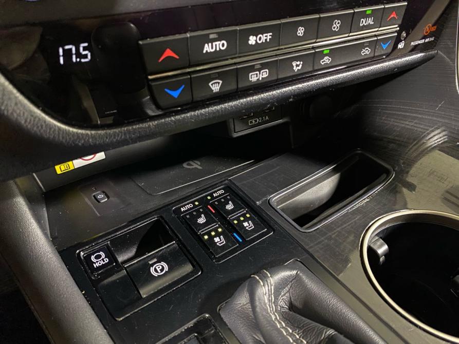 Lexus RX IV Рестайлинг Москва  - изображение 23