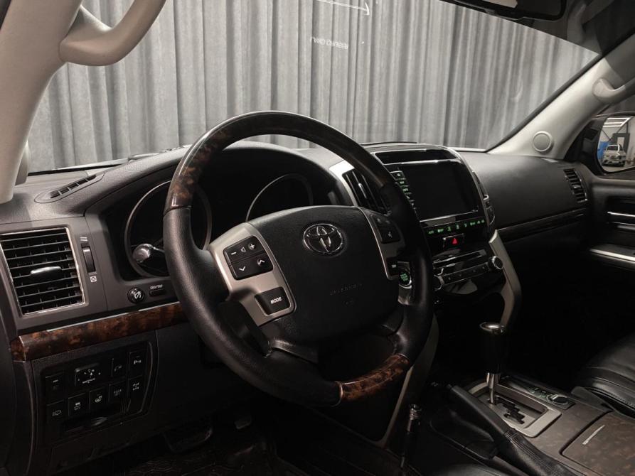 Toyota Land Cruiser 200 Series Рестайлинг 1 Красноярск  - изображение 8