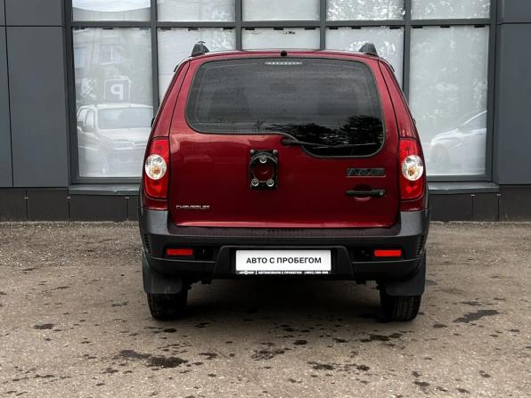 Chevrolet Niva I Рестайлинг с пробегом 2017 года, цена 680 000 рублей, 80301 км, внедорожник, Автокод Объявления
