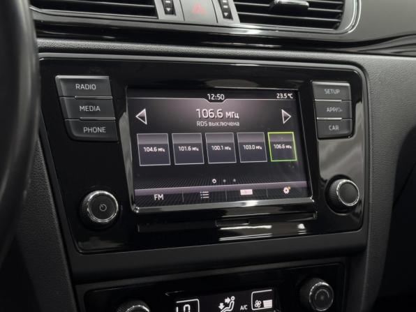 Skoda Rapid I Рестайлинг с пробегом 2017 года, цена 1 330 000 рублей, 184887 км, лифтбек, Автокод Объявления