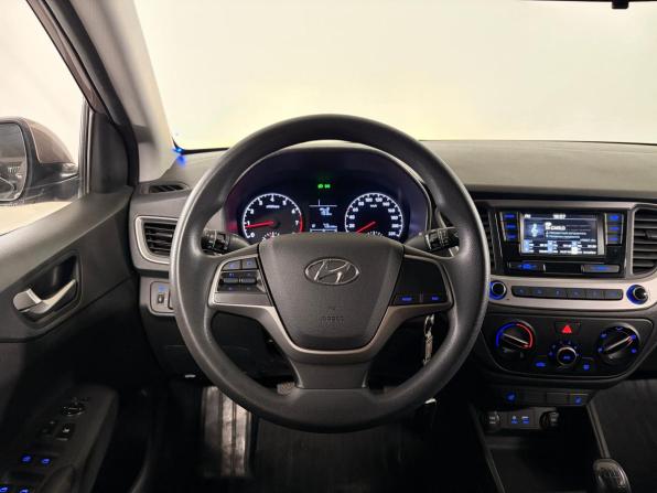 Hyundai Solaris II с пробегом 2018 года, цена 1 249 000 рублей, 88469 км, седан, Автокод Объявления