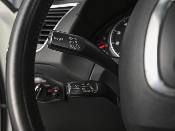 Audi Q5 I (8R) с пробегом 2010 года, цена 1 090 000 рублей, 217189 км, внедорожник, Автокод Объявления