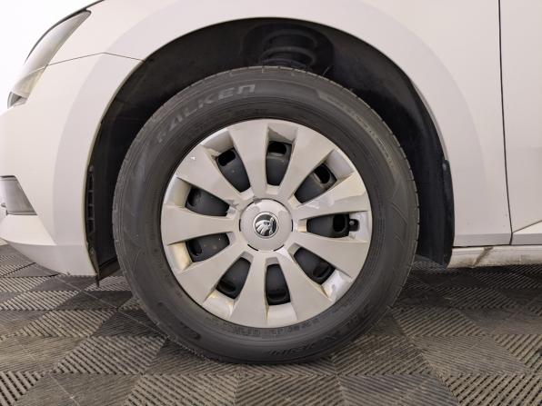 Skoda Superb III с пробегом 2019 года, цена 2 450 000 рублей, 40183 км, лифтбек, Автокод Объявления