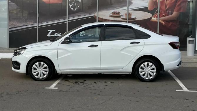 Lada (ВАЗ) Vesta I Рестайлинг (NG) с пробегом 2024 года, цена 1 335 000 рублей, 45273 км, седан, Автокод Объявления