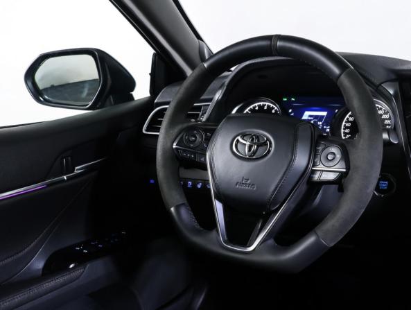 Toyota Camry VIII (XV70) с пробегом 2019 года, цена 2 928 000 рублей, 106365 км, седан, Автокод Объявления
