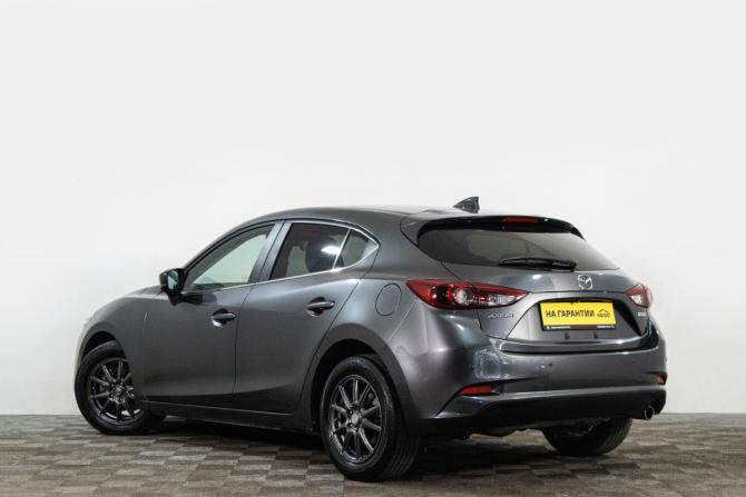 Mazda Axela III Рестайлинг с пробегом 2018 года, цена 1 649 000 рублей, 56000 км, хэтчбек, Автокод Объявления