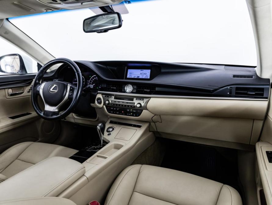 Lexus ES VI Санкт-Петербург  - изображение 12