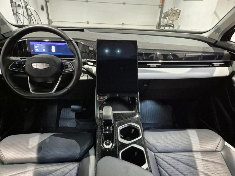 Geely Atlas II Москва  - изображение 8