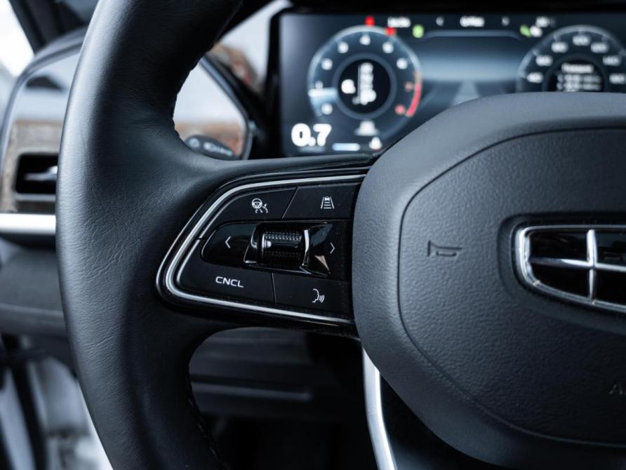 Geely Monjaro I Ставрополь  - изображение 23