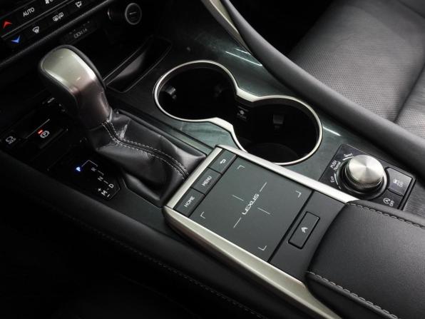 Lexus RX IV Рестайлинг с пробегом 2019 года, цена 4 558 000 рублей, 138295 км, внедорожник, Автокод Объявления