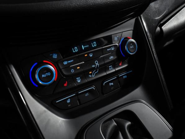 Ford Kuga II Рестайлинг с пробегом 2016 года, цена 1 420 000 рублей, 149302 км, внедорожник, Автокод Объявления