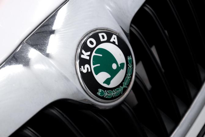 Skoda Octavia II (A5) Рестайлинг с пробегом 2013 года, цена 599 000 рублей, 233000 км, лифтбек, Автокод Объявления