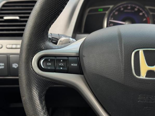Honda Civic VIII Рестайлинг с пробегом 2009 года, цена 720 000 рублей, 305042 км, седан, Автокод Объявления