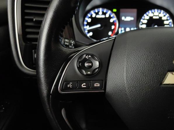 Mitsubishi Outlander III Рестайлинг 3 с пробегом 2018 года, цена 1 877 000 рублей, 108758 км, внедорожник, Автокод Объявления