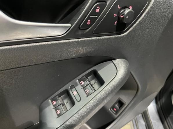 Volkswagen Jetta VI с пробегом 2012 года, цена 925 000 рублей, 188000 км, седан, Автокод Объявления