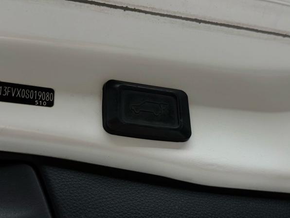 Toyota RAV4 V (XA50) с пробегом 2021 года, цена 3 399 000 рублей, 173462 км, внедорожник, Автокод Объявления