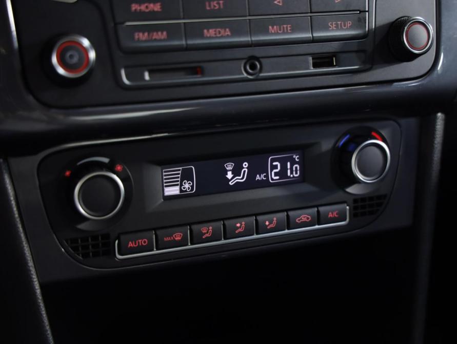 Volkswagen Polo V Рестайлинг Санкт-Петербург  - изображение 14