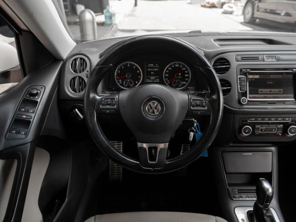 Volkswagen Tiguan I Рестайлинг с пробегом 2012 года, цена 1 350 000 рублей, 207823 км, внедорожник, Автокод Объявления