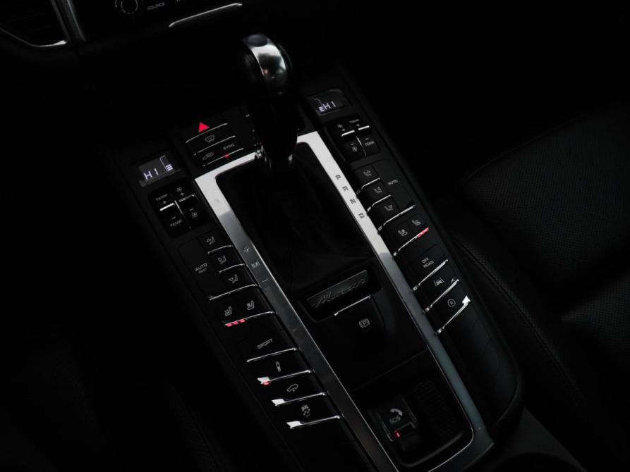 Porsche Macan I Химки  - изображение 18