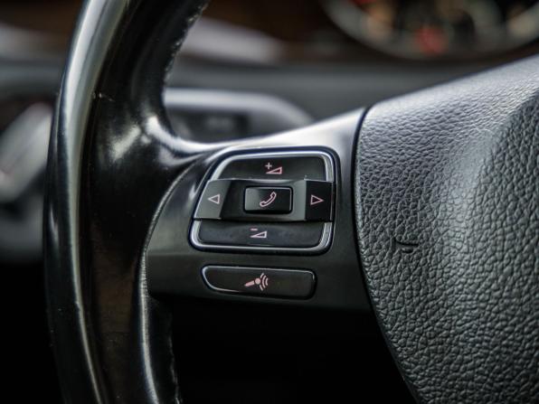 Volkswagen Passat B7 с пробегом 2011 года, цена 968 000 рублей, 287774 км, седан, Автокод Объявления
