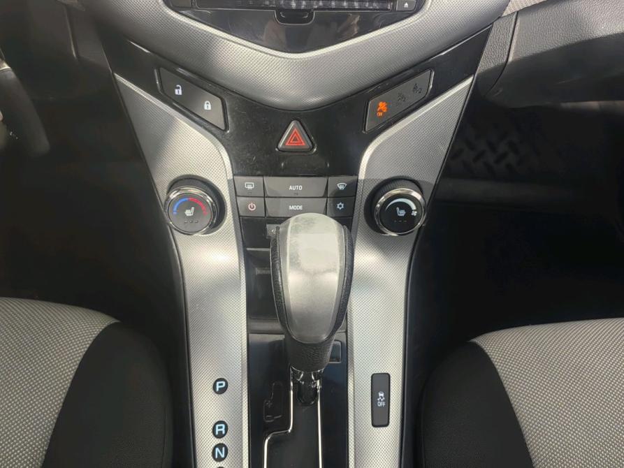 Chevrolet Cruze I Рестайлинг Санкт-Петербург  - изображение 12