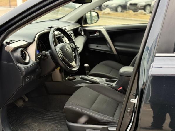 Toyota RAV4 IV (XA40) с пробегом 2015 года, цена 2 215 000 рублей, 232712 км, внедорожник, Автокод Объявления
