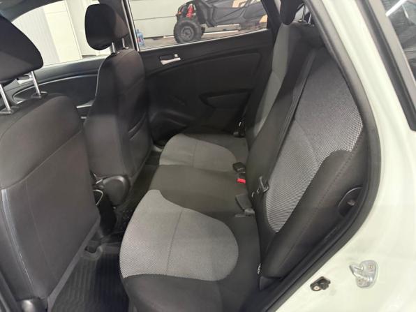 Hyundai Solaris I с пробегом 2013 года, цена 1 077 000 рублей, 66056 км, хэтчбек, Автокод Объявления
