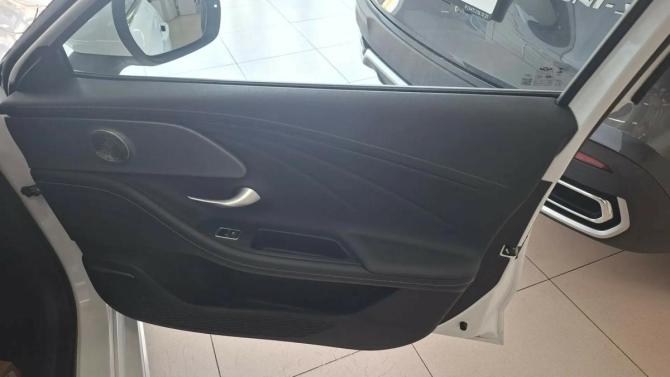 Chery Arrizo 8 с пробегом 2025 года, цена 2 318 000 рублей, 19900 км, седан, Автокод Объявления