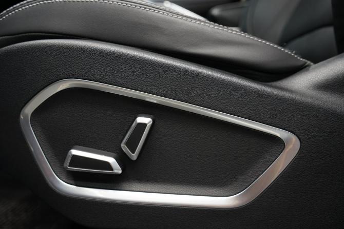 Geely Atlas Pro с пробегом 2022 года, цена 2 280 000 рублей, 44543 км, внедорожник, Автокод Объявления