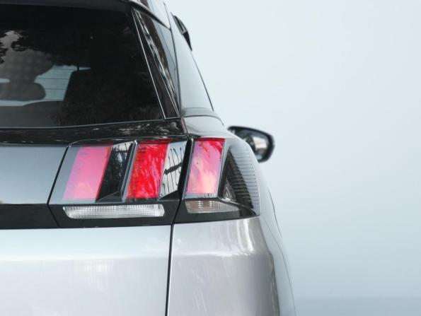 Peugeot 3008 II с пробегом 2019 года, цена 1 719 000 рублей, 141802 км, внедорожник, Автокод Объявления