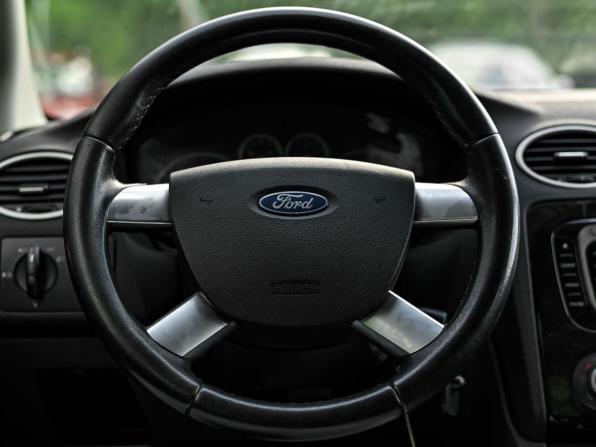 Ford Focus II с пробегом 2007 года, цена 430 001 рубль, 162339 км, седан, Автокод Объявления