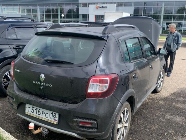 Renault Sandero II с пробегом 2015 года, цена 850 000 рублей, 89067 км, хэтчбек, Автокод Объявления