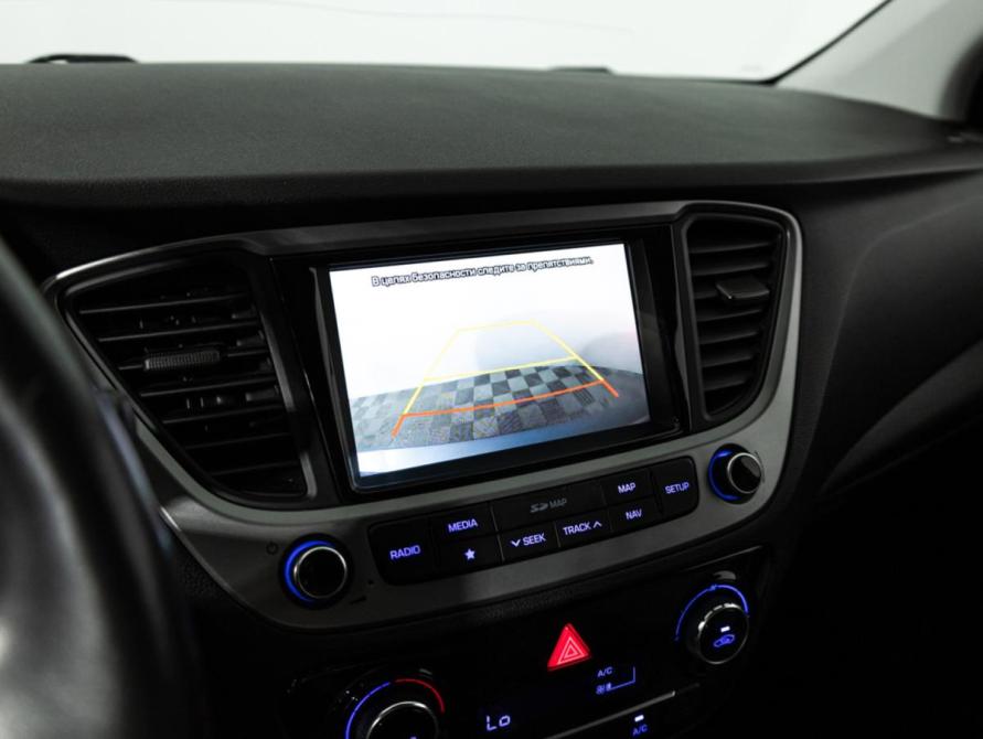 Hyundai Solaris II Санкт-Петербург  - изображение 15