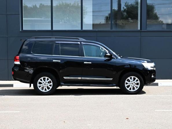 Toyota Land Cruiser 200 Series Рестайлинг 2 с пробегом 2015 года, цена 5 494 000 рублей, 190679 км, внедорожник, Автокод Объявления
