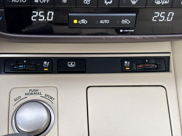 Lexus ES VI Рестайлинг с пробегом 2015 года, цена 2 590 000 рублей, 129000 км, седан, Автокод Объявления